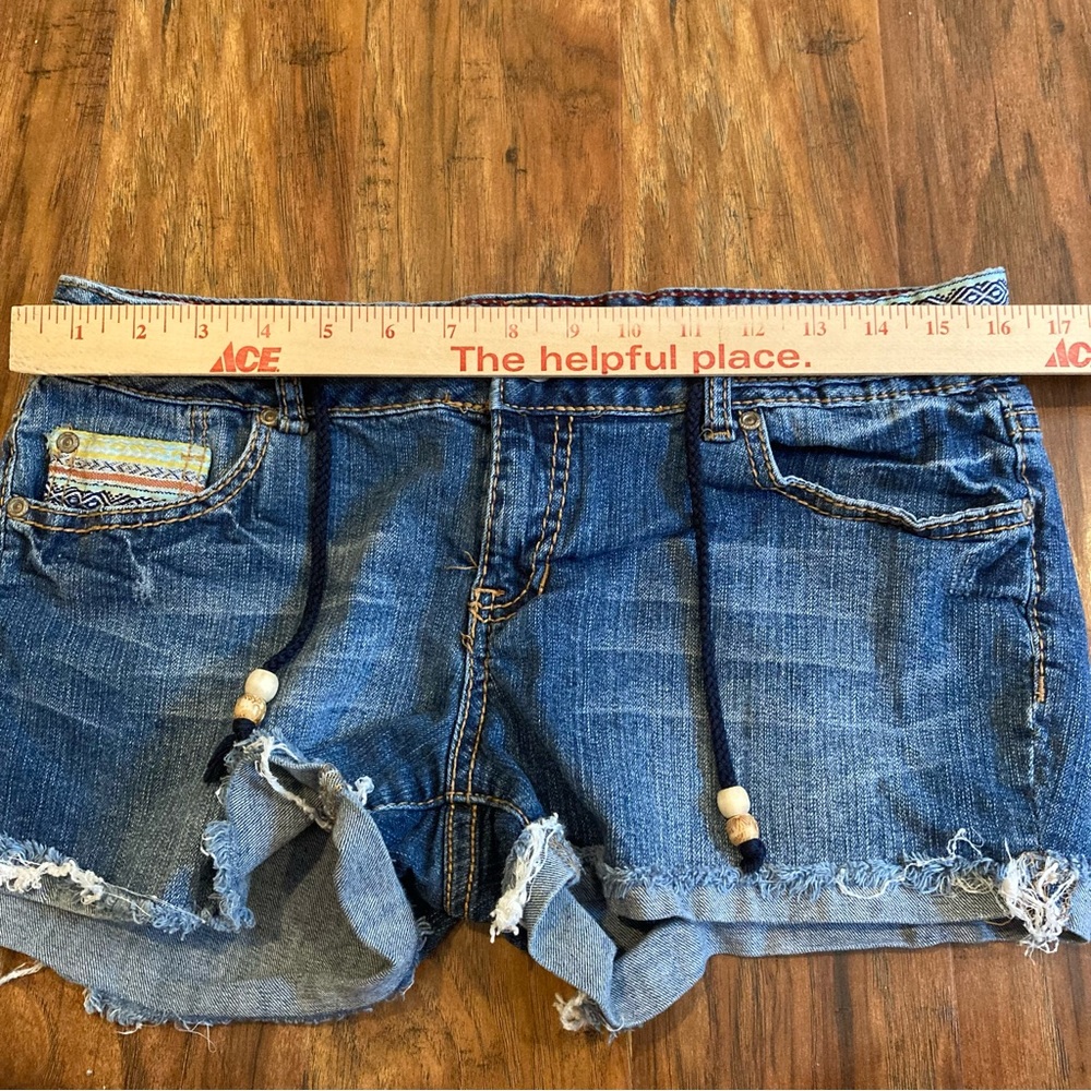 Y2K Women’s Amethyst Denim Shorts, Size 11 - Picture 5 of 8
